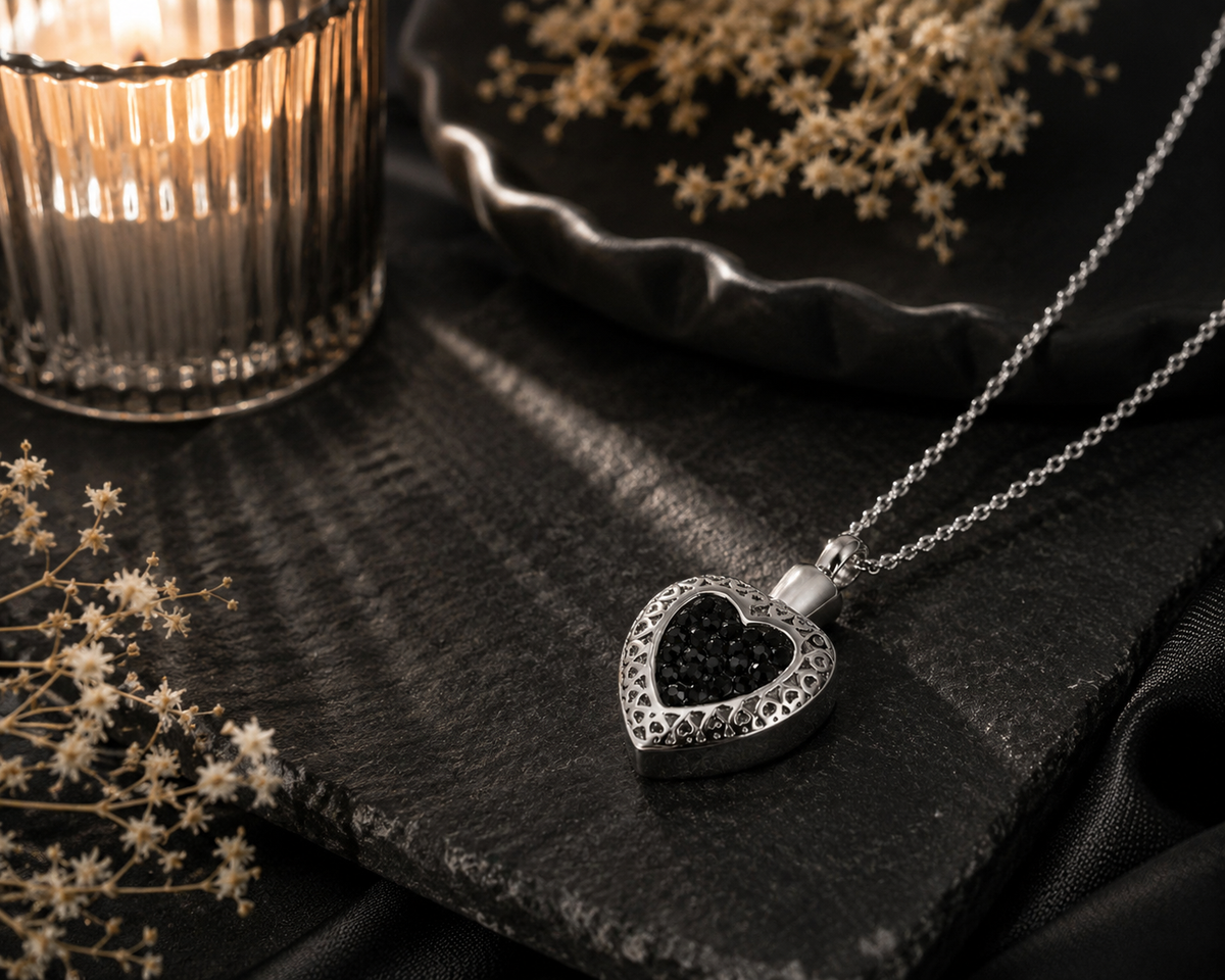 Ashes Jewelry "Heart Companion" - Keepsake Necklace for Ashes | Stainless Steel